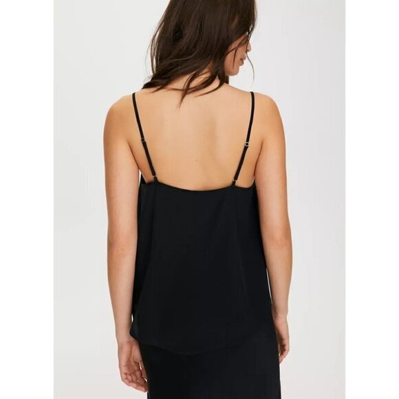 ARITZIA Under\Wilfred | Nostalgia Silk V-neck Camisole in Lavender - Picture 10 of 10